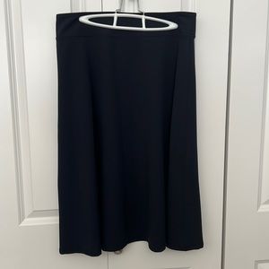 H&M Navy color Skirt. Size Large.